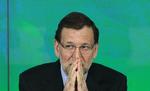 afviser. Mariano Rajoy forsøger at stoppe beskyldningerne om, at han og hans konservative parti skulle have modtaget ulovlige pengebeløb, efter at en stor spansk avis har fremlagt flere dokumenter. 