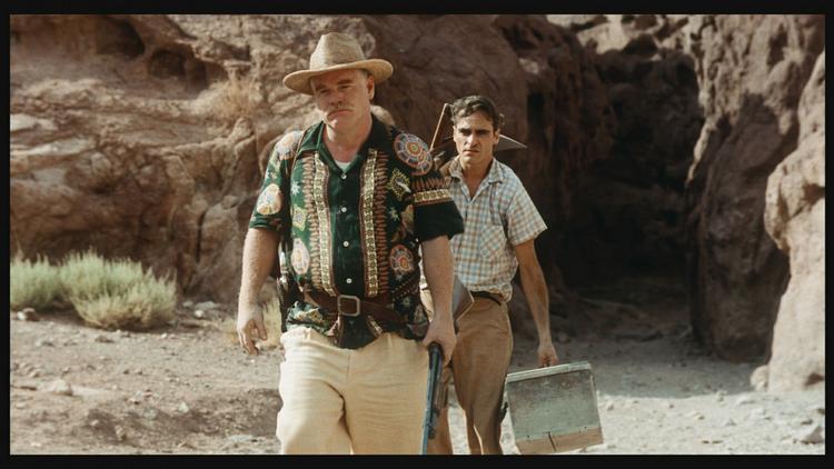 Sublimt. Philip Seymour Hoffman er mesterlig som Mesteren, der mere end minder om Scientologys skaber, L. Ron Hubbard, men som hans discipel er Joaquin Phoenix intet mindre end formidabel. 