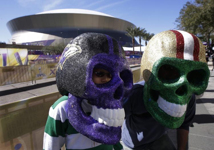 Fest. Årets Super Bowl spilles i New Orleans. Herhjemme skal mange se kampen på barer og hoteller rundt om i især København. 