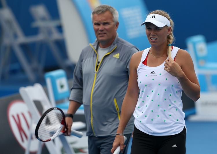 genforenet. En kort periode trak Piotr Wozniacki sig som træner for datteren Caroline, men nu er han tilbage. 