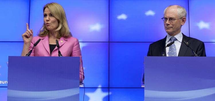 Veto. Helle Thorning-Schmidt fastholder krav om dansk milliardrabat på EU-budgettet. Senere på ugen mødes hun igen med EU-præsident  Herman Van Rompuy. 