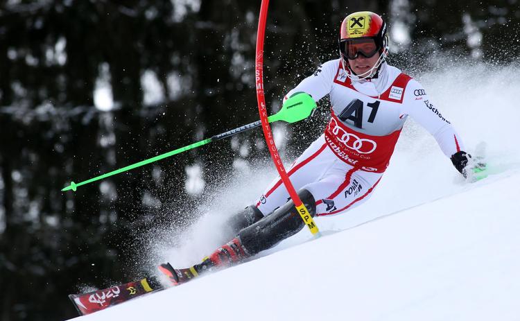 Presset. Marcel Hirscher er manden, der skal børe værtsnationens store forventninger ned ad de stejle  skråninger i Schladming.  Foto: Alessandro Trovati / AP 