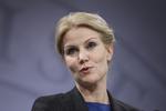 beskæftigelse. Helle Thorning-Schmidt bebudede på sit pressemøde i dag, at regeringen vil nedsætte et udvalg, der skal kulegrave Danmarks beskæftigelsesindsats. 
