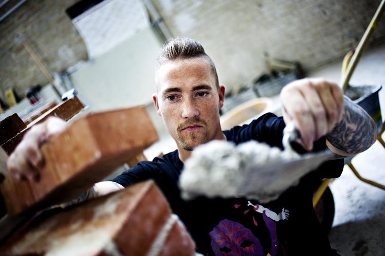 mangelvare. Dansk Metal har lavet en analyse, som forudser stor mangel på faglærte inden for visse håndværkerfag i fremtiden. 