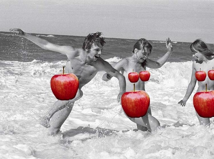 censur. Apple smed Peter Øvig Knudsens hippiebøger ud af iBookstore, fordi de bringer en hel del historiske fotografier af nøgne mennesker. Og det hjalp ikke, at Øvig Knudsen fandt på at dække nøgenheden til med røde æbler. 