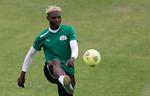 overraskelse. Burkina Fasos Aristide Bance træner før nationens semifinaleopgør mod Ghana ved de afrikanske mesterskaber. 