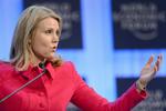 Veto. At Helle Thorning-Schmidt ved, at hun bliver nødt til at lykkes, er tydeligt efter afvisningen af et tilbud fra EU om en rabat bare nogle 100 millioner kroner fra målet. 