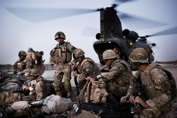 Dyrt. Fremskridtene efter næsten tolv års krig og udviklingsbistand er så forsvindende mikroskopiske i forhold til de astronomiske summer, der er anvendt, skriver Rune Engelbreth om Afghanistan. 