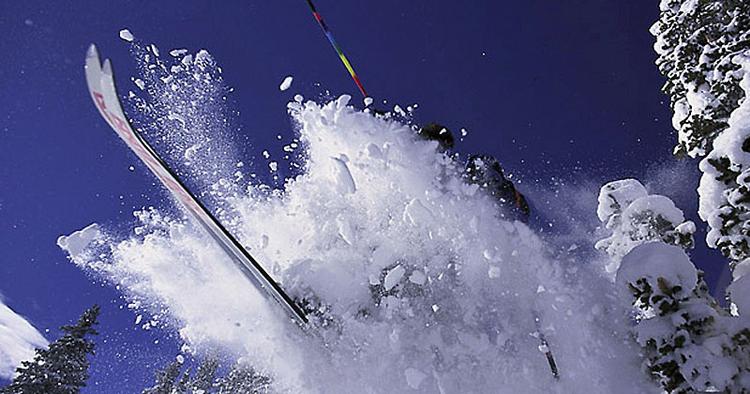 AV. Vinterferien lurer og dermed kommer også mange danske hjem fra ferie med skiskader. 