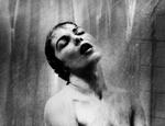 gys. Janet Leigh i brusebadsscenen i Alfred Hitchcock-klassikeren 'Psycho'. Det hele var bare for sjov, og filmen er en komedie, lyder det fra instruktøren på et interviewklip, som BBC er stødt på i arkiverne. 