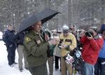 Sheriffen for San Bernadino County, John McMahon, kunne til morgen lokal tid fortælle, at der ingen spor er af den 33-årige Christopher Dorner, som mistænkes for at stå bag tre drab. 