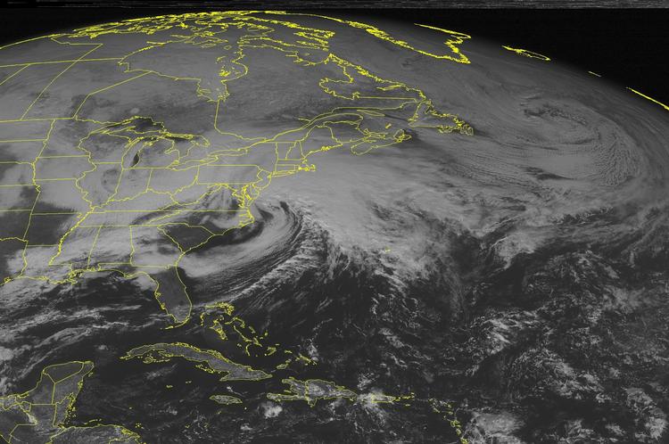 SNE. Østkystamerikanerne får en hel del sne i aften og hen over weekenden. 