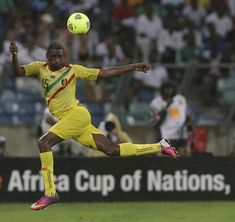 Angriber. Mahamadou Samassa - der her ses i semifinalen mod Nigeria - sendte sit hold i front. 