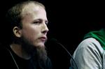 Pirateri. Det var som at leve i en spionfilm, fortæller instruktøren, Simon Klose, om de fem år, han har brugt på at lave sin piratfilm. 