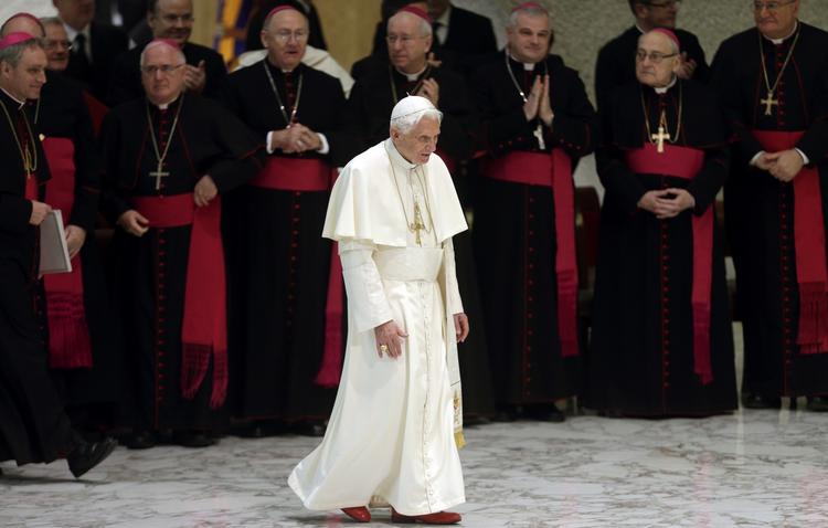 AFGANG. Overhovedet for verdens katolikker træder tilbage i en alder af 85 år. 