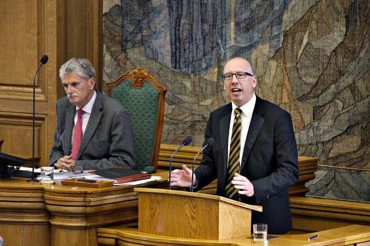 Modvind. Enhedslistens SFO-forslag møder hård kritik fra folketingets partier. 
