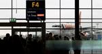Lavpris. Det kan sagtens betale sig at være kreativ, når man bestiller flybilletter - eksempelvis ved at flyve med et selskab ud og hjem med et andet hjem. 