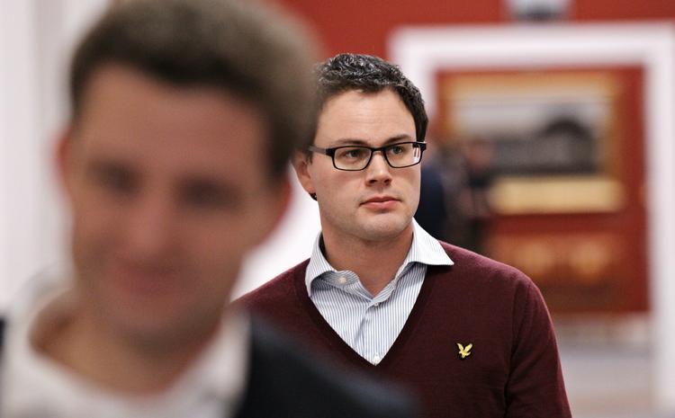 Tolkesag. Havde Jonas Dahl (SF) mon været lige så blind og døv, hvis forsvarsministeren kom fra Venstre eller de konservative?, spørger Rune Engelbreth. 