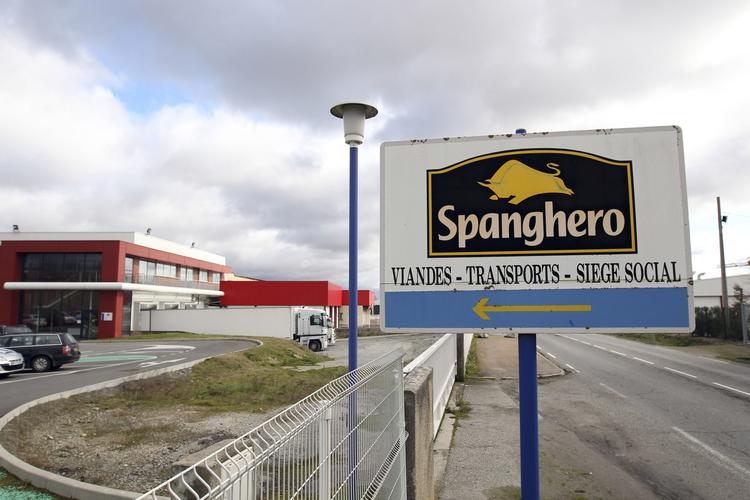 Kødskandale. Det franske firma Spanghero havde mistanke om, at oksekød kunne være hestekød, men firmaet solgte det alligevel videre mærket som oksekød, siger de franske myndigheder. 
