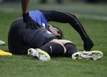 skadet. Efter seks minutter var kampen mod Cluj og formentlig sæsonen slut for den 33-årige argentiner Diego Milito. 