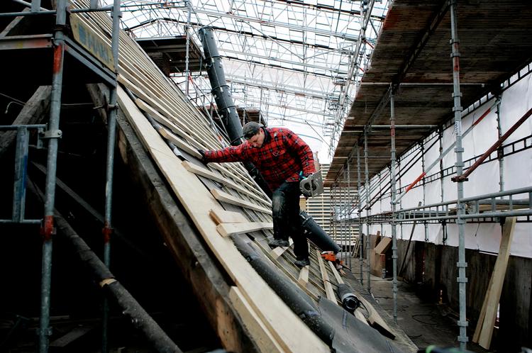 levetid. Mange undertage har kun en levetid på 15 år. Nu skal tagets levetid stå  i husets tilstandsrapport, når det skal sælges. Den regel trådte i kraft i maj 2012. 