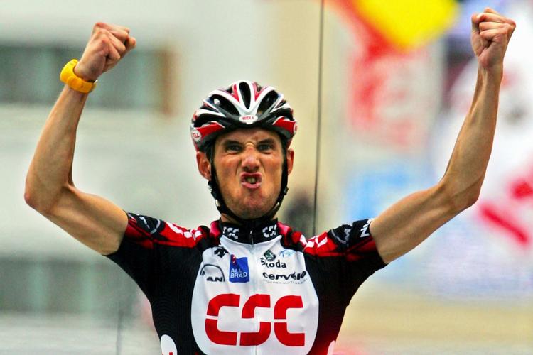 DOPING. En anonym kilde tæt på Schleck-familien hævder til en hollandsk avis, at Fränk Schleck var kunde hos berygtet doping-doktor. 