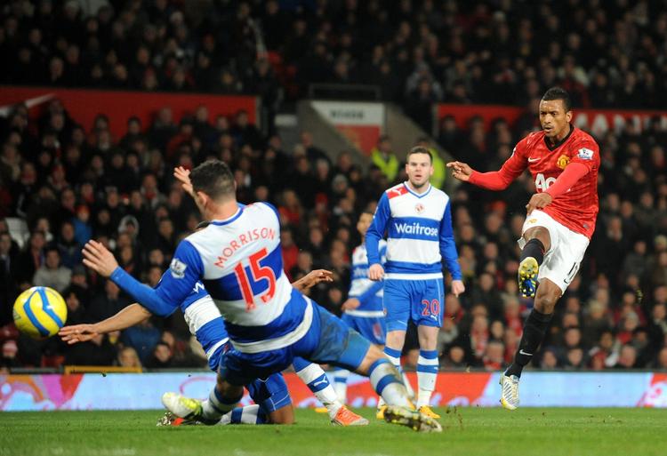 Mål. Nani bringer United foran i kampen mod Reading, som favoritterne endte med at vinde 2-1. 