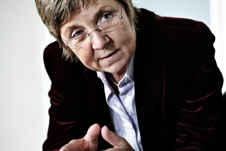 Medier. Kulturminister Marianne Jelved kritiserer Danmarks nye taleradio. 