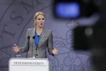 Kontanthjælp. Statsminister Helle Thorning-Schmidt mener, at det er den tidligere regerings skyld, at indvandrerkvinder er overrepræsenteret blandt langvarige kontanthjælpsmodtagere. 
