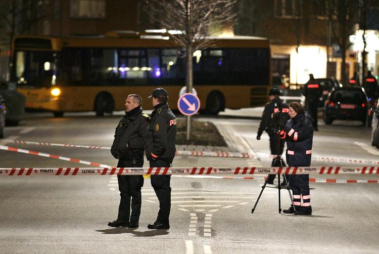 SKUDEPISODER. Rigspolitiets Nationale Efterforskningscenter melder nu ud, at de formoder, at de seneste dages skudepisoder skyldes en konflikt om hashsalg i bandemiljøet. 