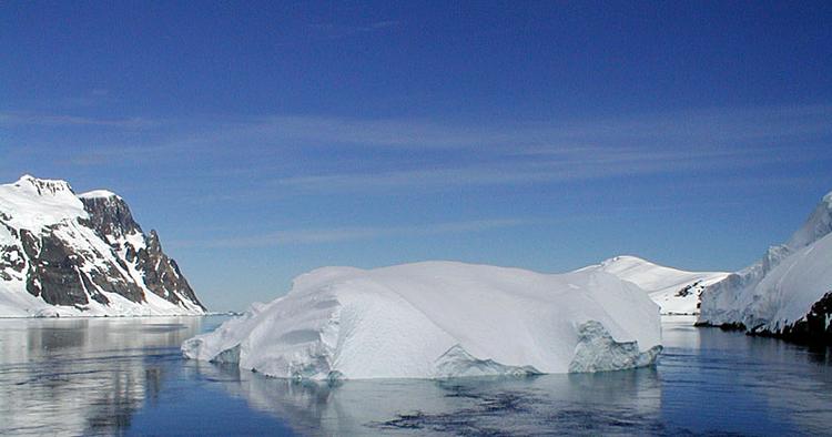 Koldt. Et af de steder på kloden, hvor du kan få det dejligt koldt er på et cruise til Antarktis. 