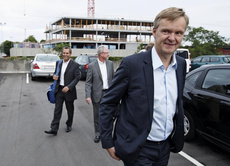 UFORSTÅENDE. Ekstra Bladets chefredaktør Poul Madsen forstår ikke, hvor Lars Barfoed ikke bare svarede på de spørgsmål, som Ekstra Bladets journalister stillede ham. 