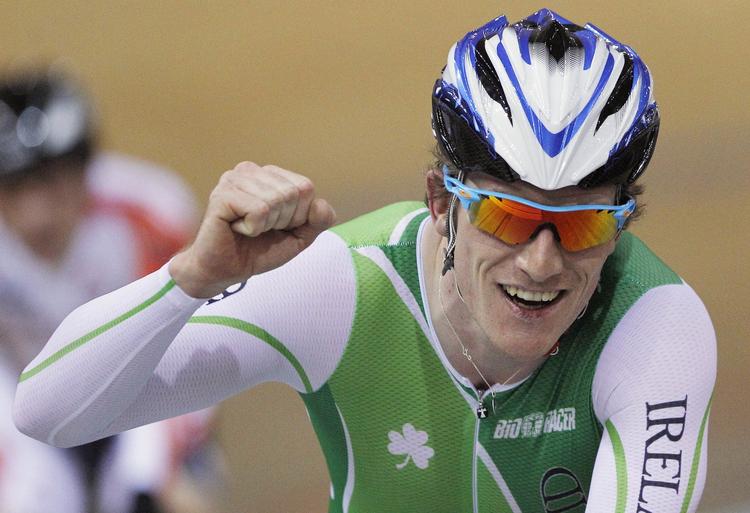 verdensmester. Med sølv og guld inden for en time leverede Martyn Irvine en imponerende bedrift i Minsk. 