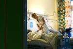 Kapacitet. Sengekapaciteten på de medicinske afdelinger er fra 2007 til 2011 reduceret med 1.087 senge – svarende til hver syvende. 