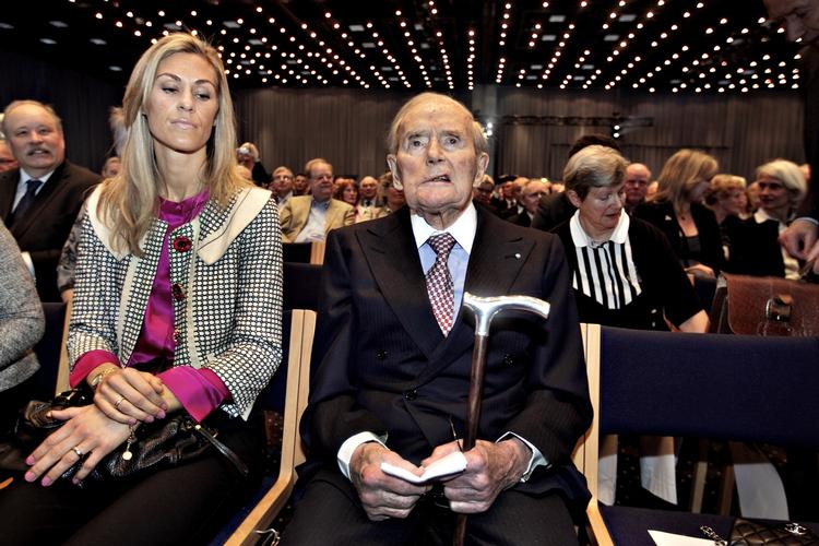 Leder. Mærsk Mc-Kinney Møller ved den ordinære generalforsamling i A.P. Møller - Mærsk A/S i Bella Center i København sidste år. Det blev Mærsk Mc-Kinney Møller sidste generalforsamling, da han døde kort efter i en alder af 98 år. 