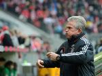 Undervejs. Jupp Heynckes debuterede i 1965 i Bundesligaen som spiller for Borussia Mönchengladbach, hvor han i 1979 indtog rollen som cheftræner for første gang. 