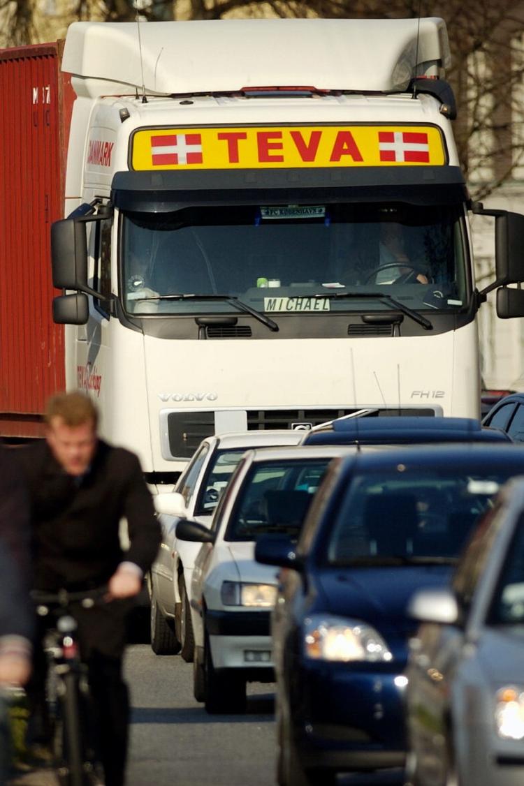 fadæse. Regeringen har besluttet at fjerne lastbilafgiften. 