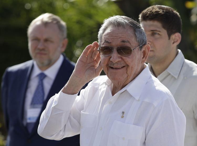 Præsident. Raul Castro blev leder af Cubas militær efter revolutionen i 1959. Langt størstedelen af sit liv har han stået i skyggen af sin ældre og mere berømte bror, Fidel. 