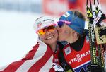 verdensmestre. Trods en knækket skistav blev Jessica Diggins (tv.) og Kikkan Randall verdensmestre i holdsprint. 