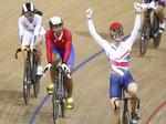 verdensmester. I både keirin og sprint vandt Rebecca James guld, og briten fik desuden bronze i 500 m på tid og holdsprint. 