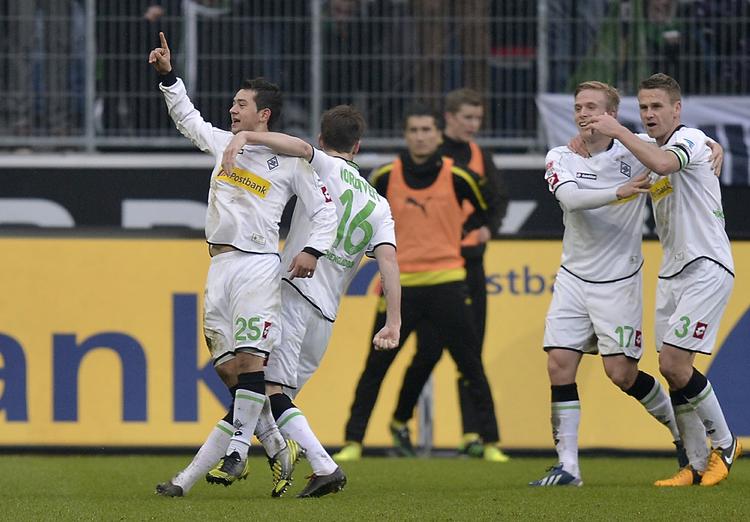 1-1. Borussia Mönchengladbachs mål mod Borussia Dortmund blev scoret af Amin Younes. 