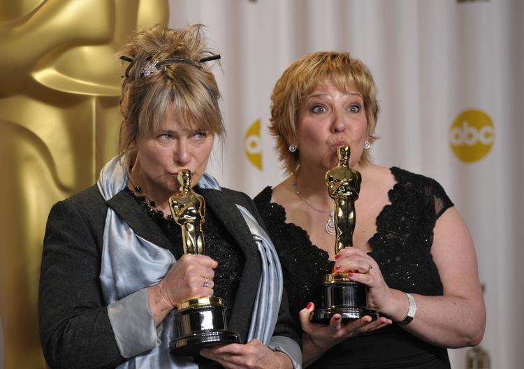 Julie Dartnell (tv) og Lisa Westcott vandt en Oscar for bedste makeup og hår for filmen Les Miserables. 