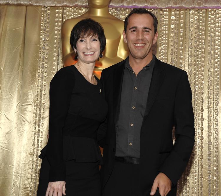 Oscar. Nikolaj Arcel i selskab med produceren Gale Anne Hurd. 
