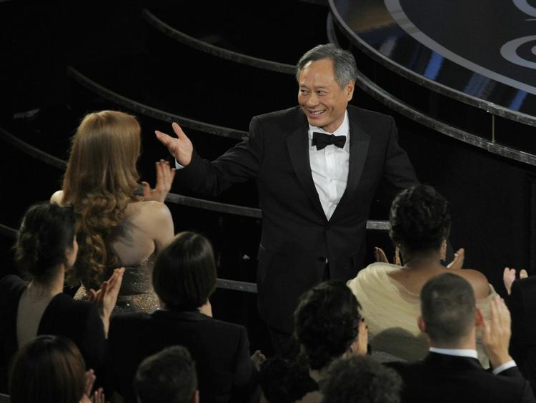 58-årige Ang Lee og hans film 'Life of Pi' høstede adskillige triumfer i nat. Og Ang Lee blev valgt som Bedste instruktør. 