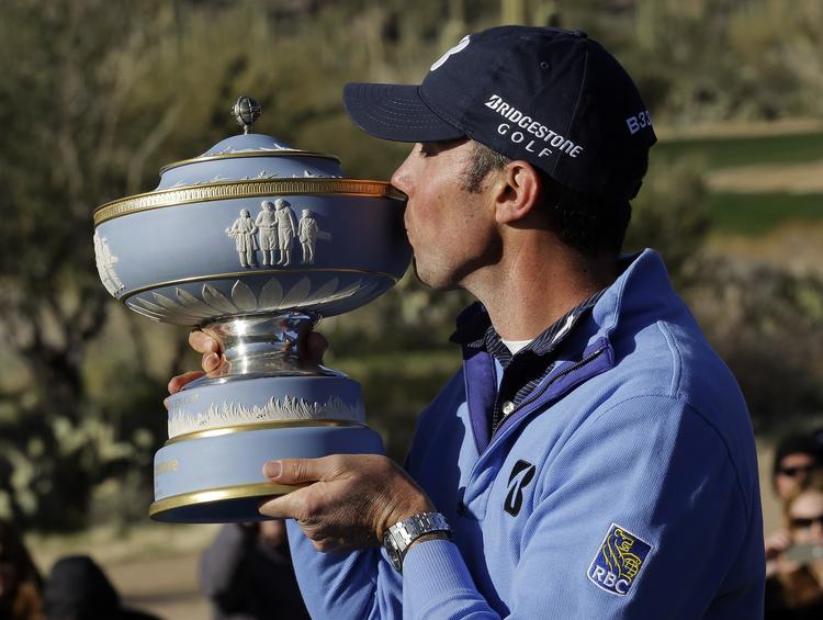 Trofæ. Det var første gang siden marts 2012 at Matt Kuchar vandt en turnering. 