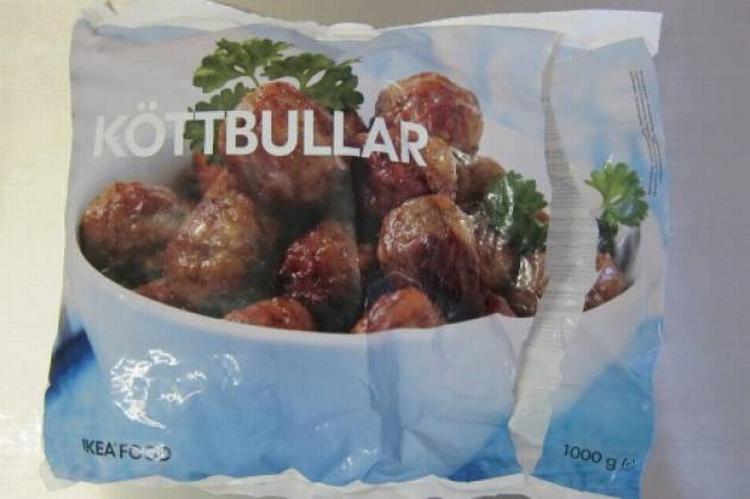 salgsstop. Ikea har stoppet salget af kødboller i varehusene og har nu sendt vareprøver til analyse for eventuelt indhold af hestekød. 