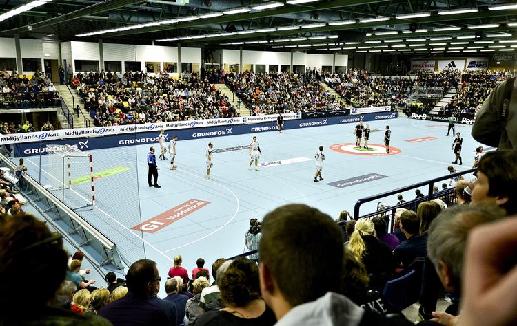 HJEMMEBANE. BSV vil meget gerne kunne byde FC Barcelona velkommen til hallen i Silkeborg. 