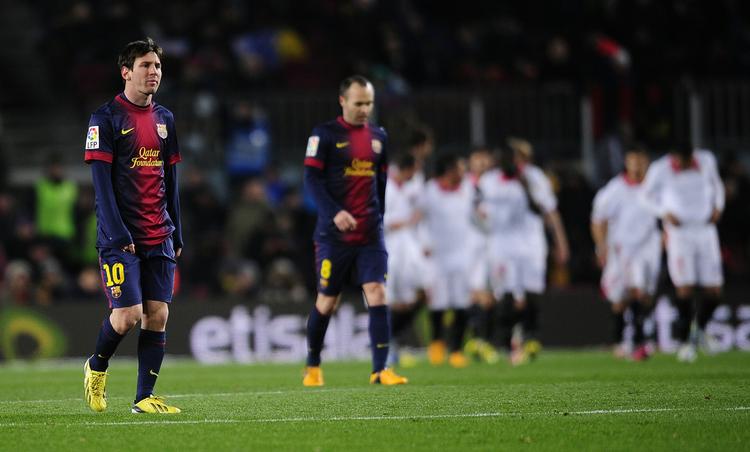 Genrejsning. Oplevelsen og det dårlige spil mod AC Milan må ikke påvirke FC Barcelona, der skal finde tilbage til den gode rytme, påpeger topscorer Lionel Messi (tv.). 