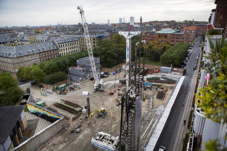 Byggeri. Store offentlige byggeprojekter kan være med til at sparke gang i væksten. 
