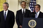 Udnævnelse. Barack Obama var ét stort smil, da han i janaur præsenterede Chuck Hagel (til venstre) som sit bud på en forsvarsminister til at afløse Leon Panetta (til højre). 
